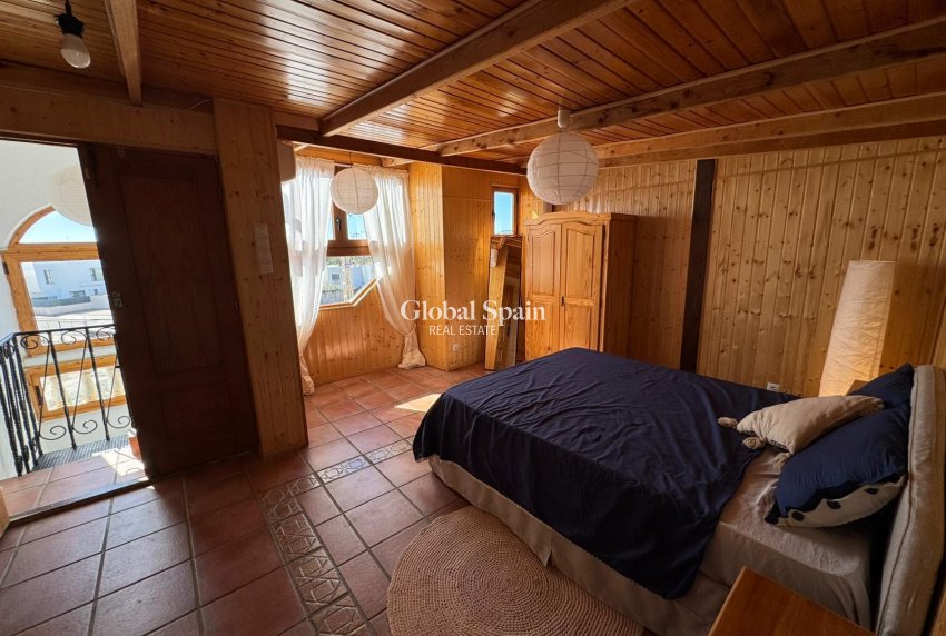 Wederverkoop - APPARTEMENT -
TORREVIEJA - Costa Blanca