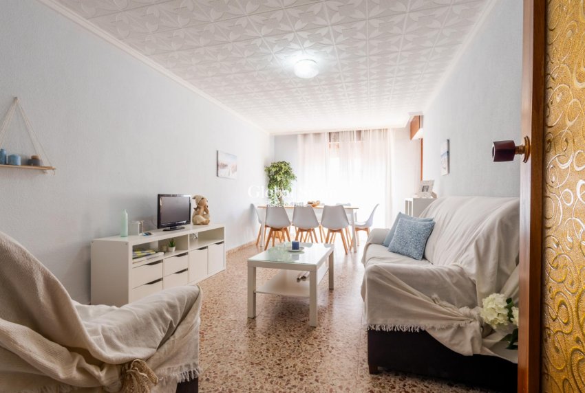 Wederverkoop - APPARTEMENT -
TORREVIEJA - Costa Blanca