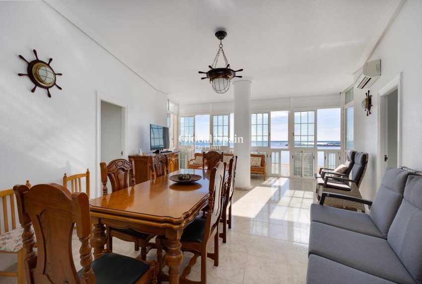 Wederverkoop - APPARTEMENT -
TORREVIEJA - Costa Blanca