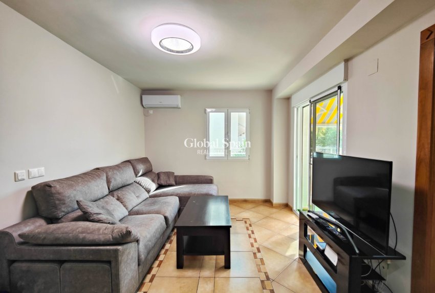 Wederverkoop - APPARTEMENT -
TORREVIEJA - Costa Blanca