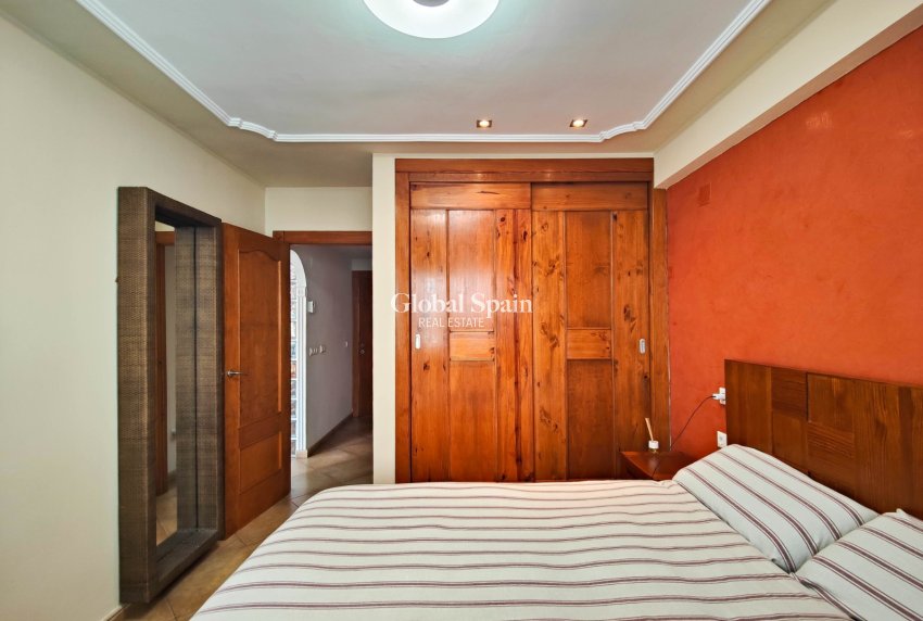 Wederverkoop - APPARTEMENT -
TORREVIEJA - Costa Blanca