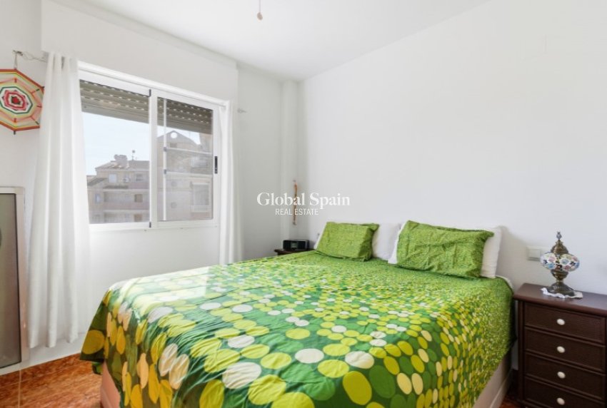 Wederverkoop - APPARTEMENT -
TORREVIEJA - Costa Blanca