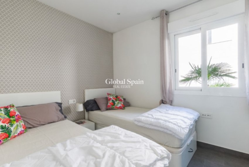 Wederverkoop - APPARTEMENT -
TORREVIEJA - Costa Blanca