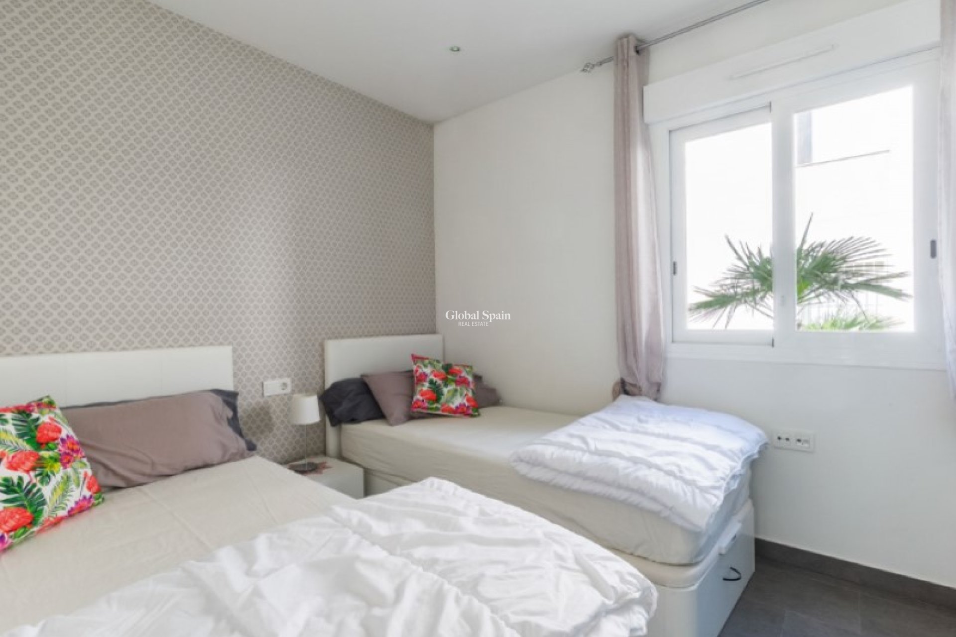 Wederverkoop - APPARTEMENT -
TORREVIEJA - Costa Blanca