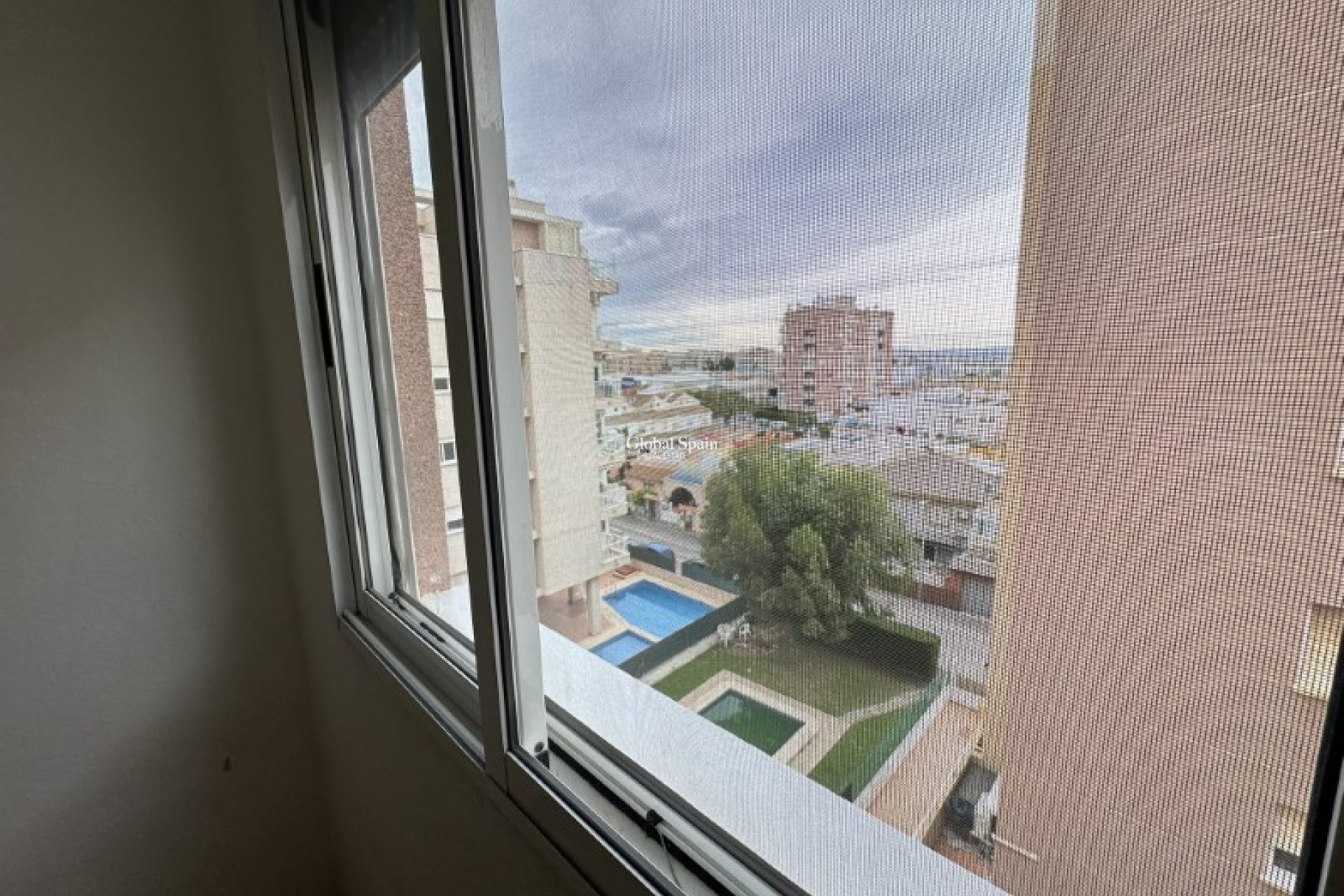 Wederverkoop - APPARTEMENT -
TORREVIEJA - Costa Blanca