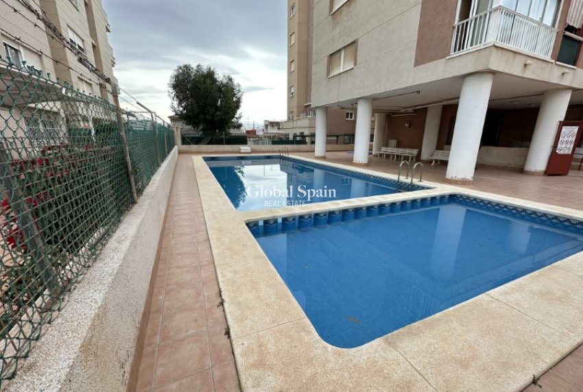 Wederverkoop - APPARTEMENT -
TORREVIEJA - Costa Blanca