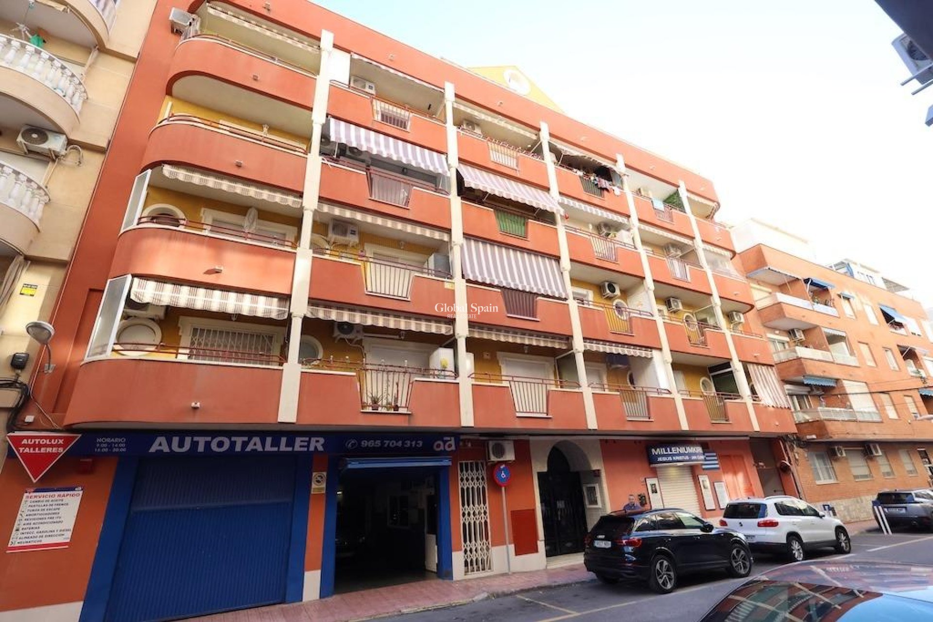 Wederverkoop - APPARTEMENT -
TORREVIEJA - Costa Blanca