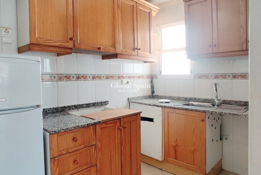 Wederverkoop - APPARTEMENT -
TORREVIEJA - Costa Blanca