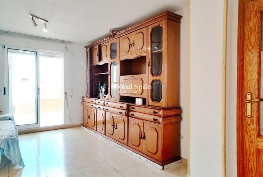 Wederverkoop - APPARTEMENT -
TORREVIEJA - Costa Blanca