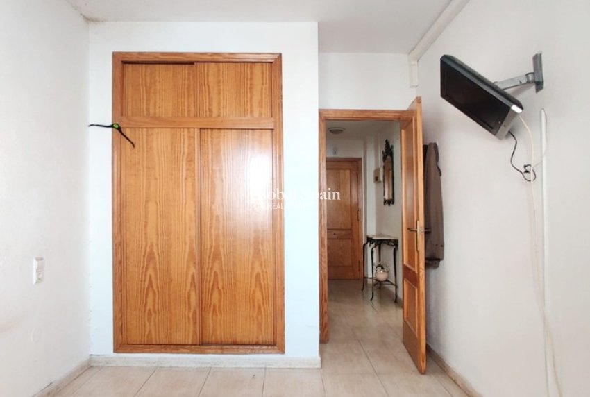 Wederverkoop - APPARTEMENT -
TORREVIEJA - Costa Blanca