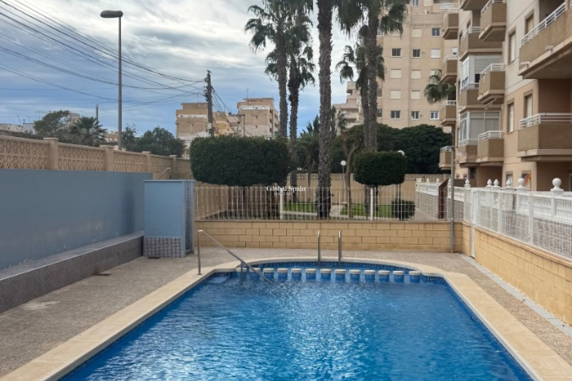Wederverkoop - APPARTEMENT -
TORREVIEJA - Costa Blanca