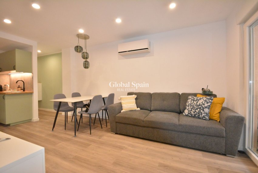 Wederverkoop - APPARTEMENT -
TORREVIEJA - Costa Blanca