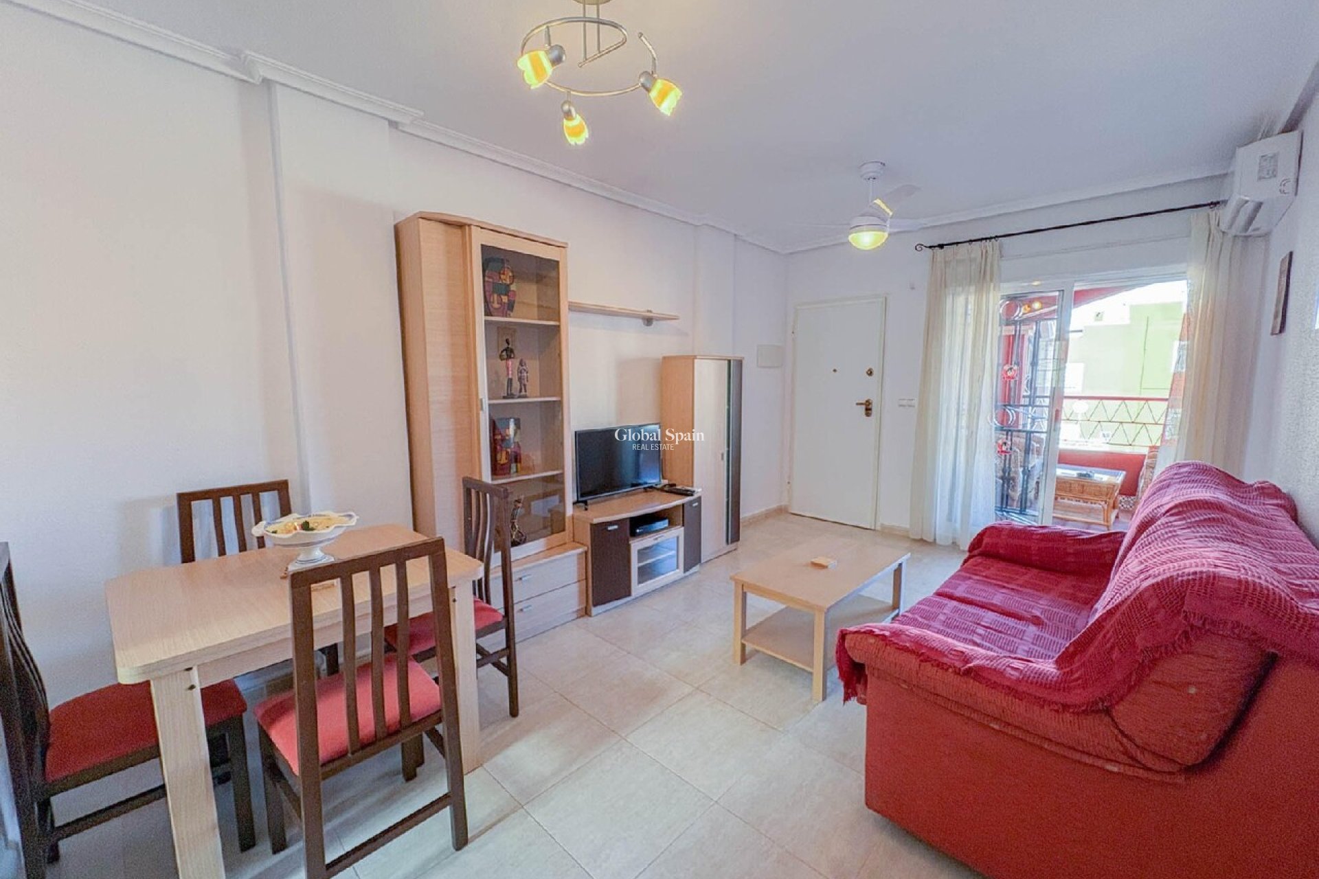 Wederverkoop - APPARTEMENT -
TORREVIEJA - Costa Blanca