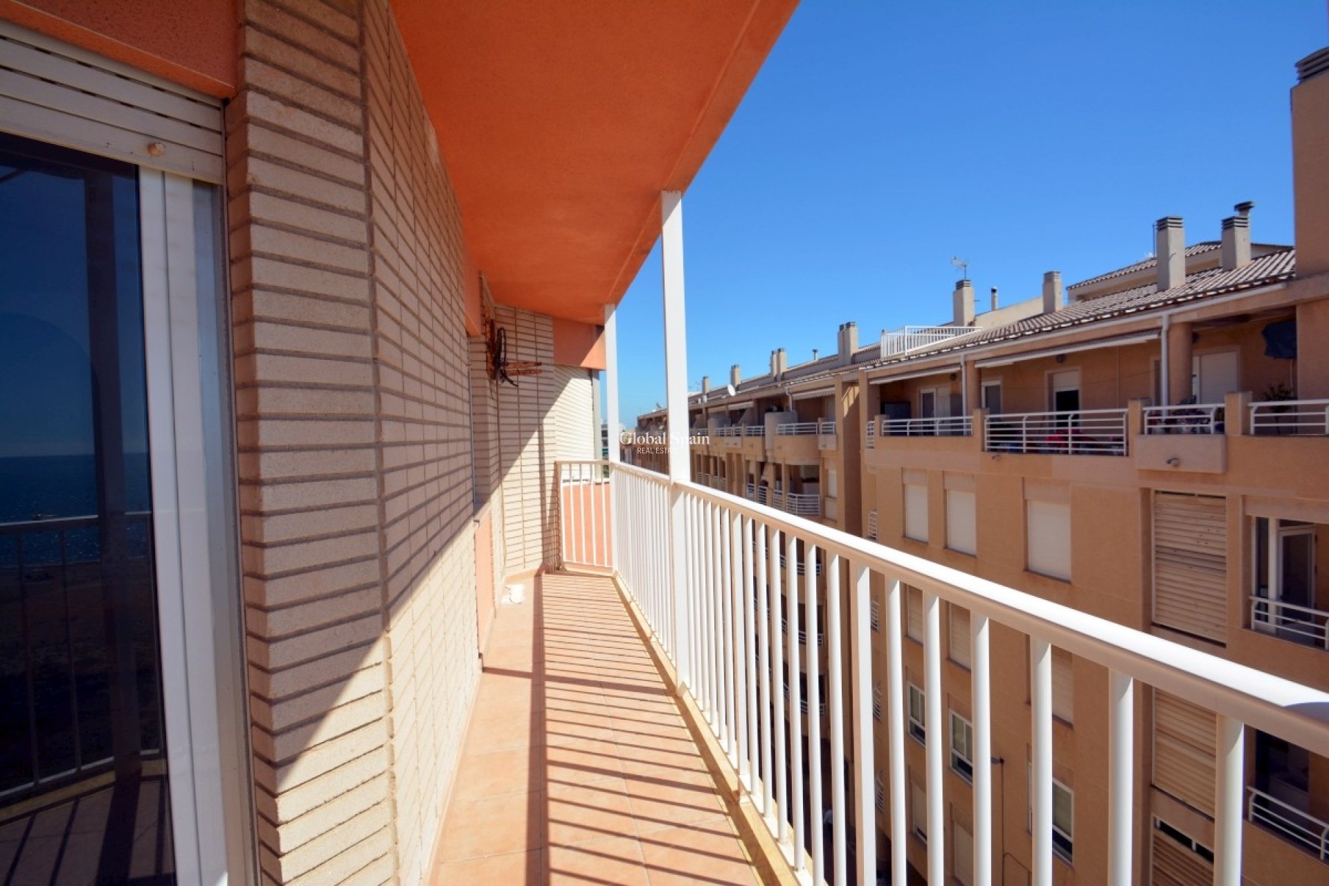 Wederverkoop - APPARTEMENT -
TORREVIEJA - Costa Blanca