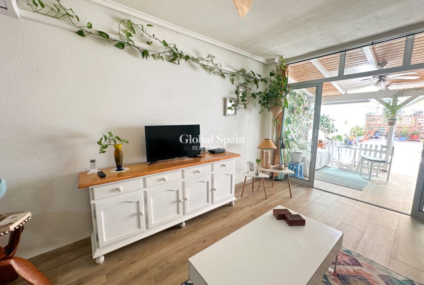 Wederverkoop - APPARTEMENT -
TORREVIEJA - Costa Blanca