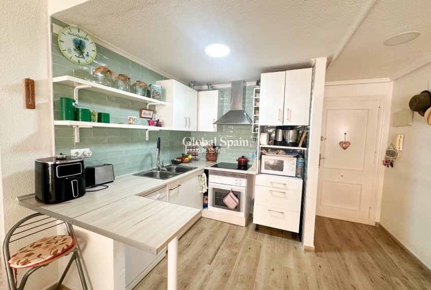 Wederverkoop - APPARTEMENT -
TORREVIEJA - Costa Blanca