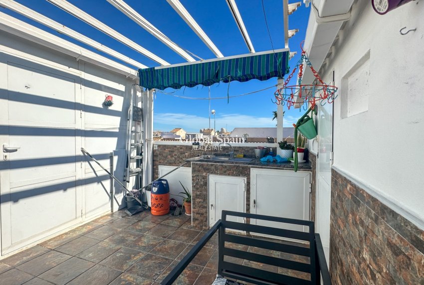 Wederverkoop - APPARTEMENT -
TORREVIEJA - Costa Blanca