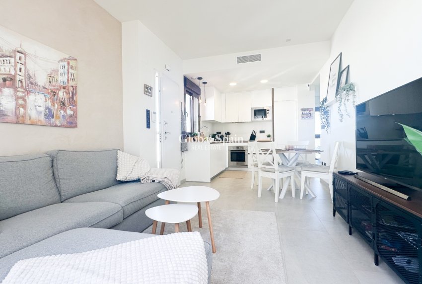 Wederverkoop - APPARTEMENT -
TORREVIEJA - Costa Blanca