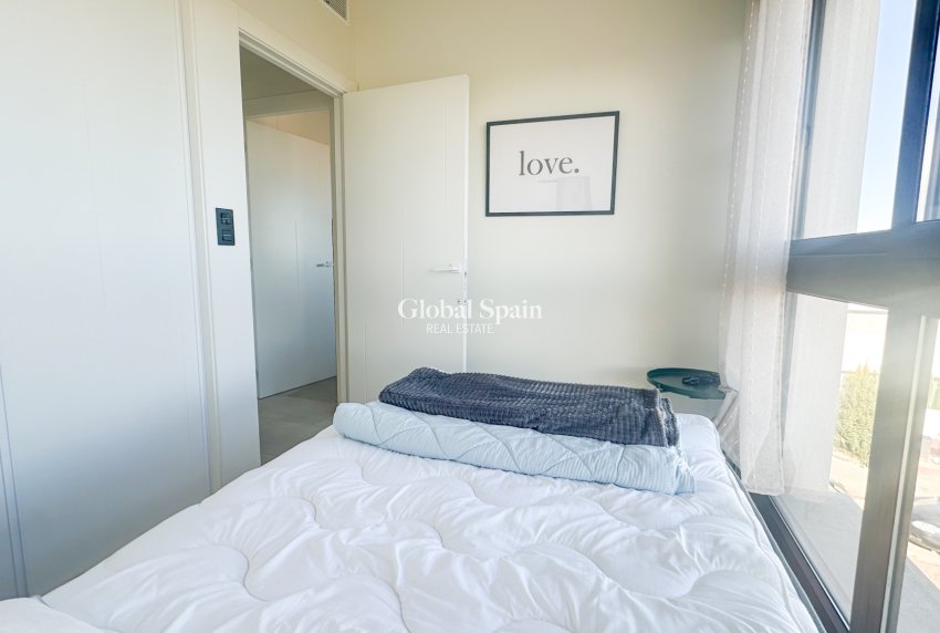 Wederverkoop - APPARTEMENT -
TORREVIEJA - Costa Blanca