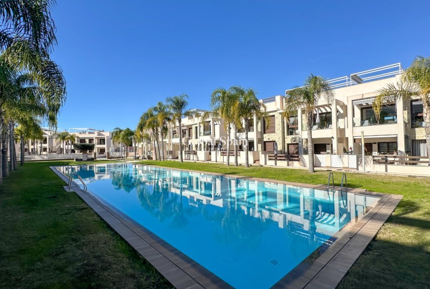 Wederverkoop - APPARTEMENT -
TORREVIEJA - Costa Blanca