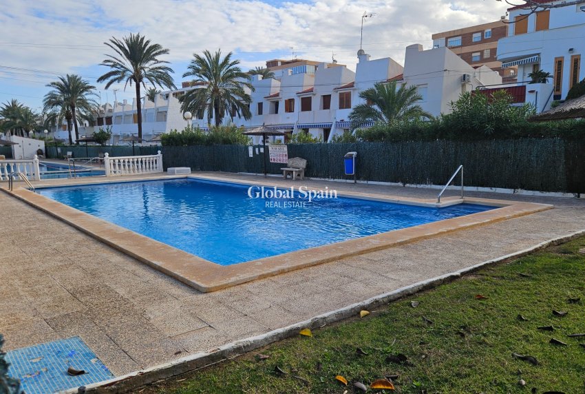 Wederverkoop - APPARTEMENT -
TORREVIEJA - Costa Blanca