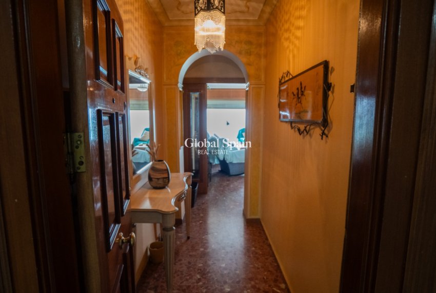 Wederverkoop - APPARTEMENT -
TORREVIEJA - Costa Blanca