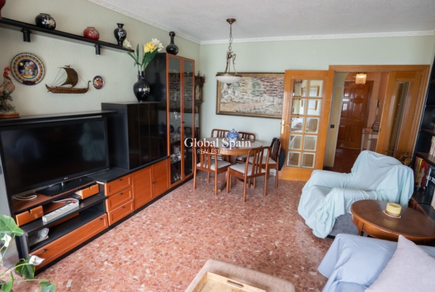 Wederverkoop - APPARTEMENT -
TORREVIEJA - Costa Blanca