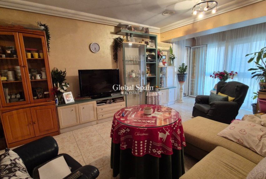 Wederverkoop - APPARTEMENT -
TORREVIEJA - Costa Blanca