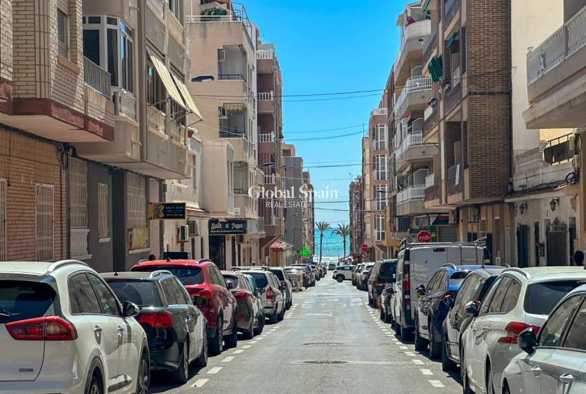 Wederverkoop - APPARTEMENT -
TORREVIEJA - Costa Blanca