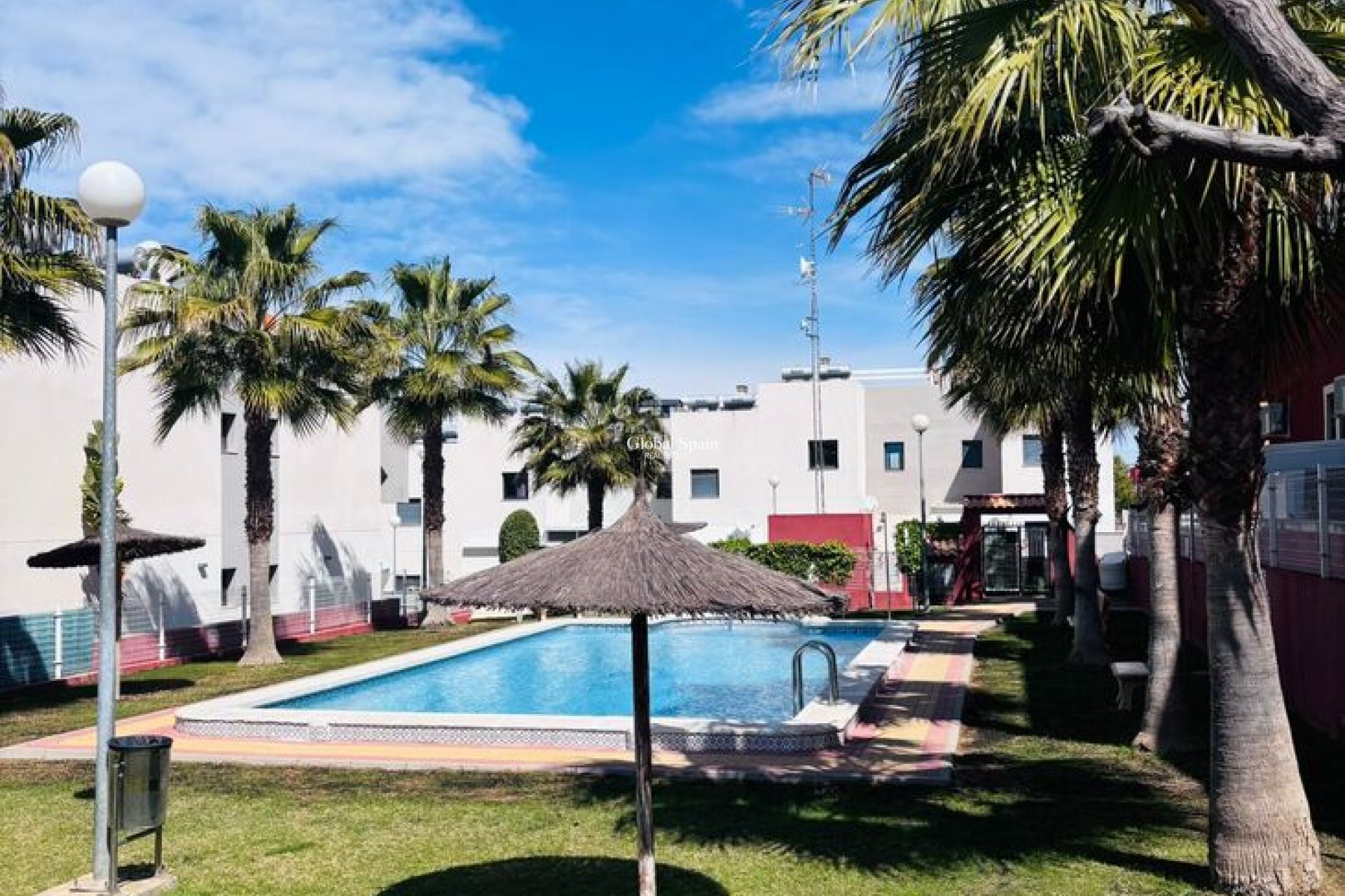 Wederverkoop - APPARTEMENT -
TORREVIEJA - Costa Blanca