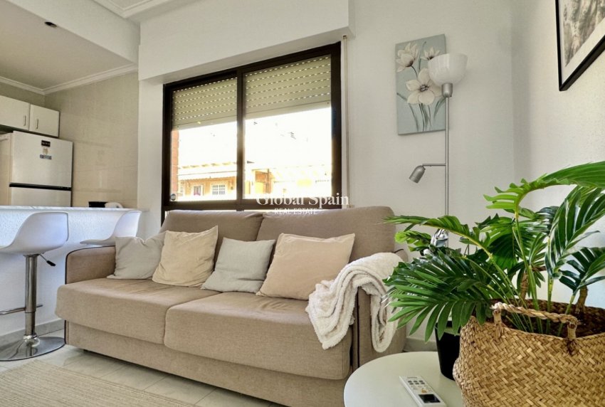 Wederverkoop - APPARTEMENT -
TORREVIEJA - Costa Blanca