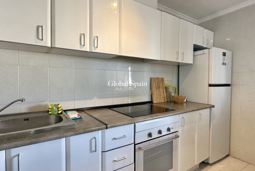 Wederverkoop - APPARTEMENT -
TORREVIEJA - Costa Blanca