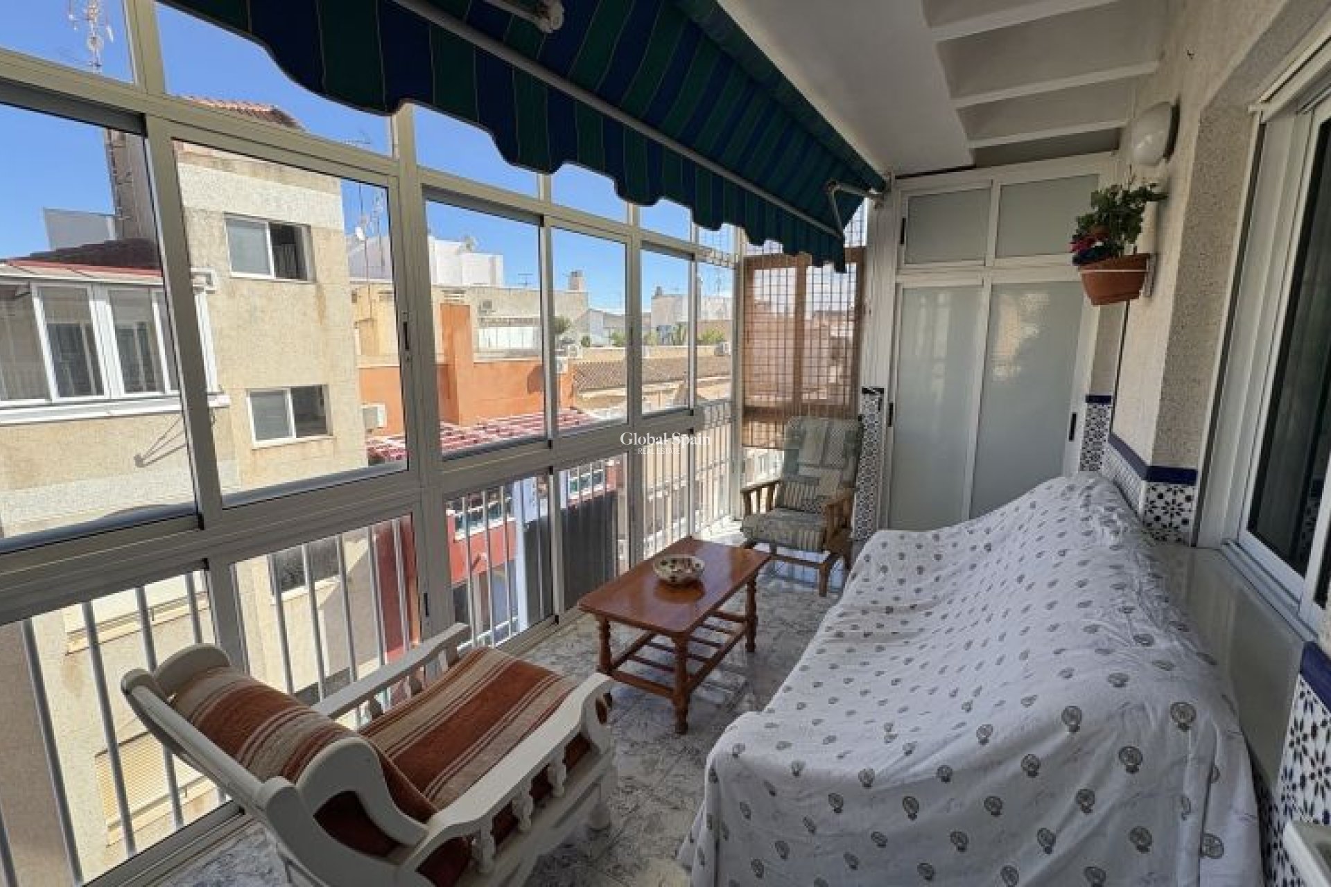 Wederverkoop - APPARTEMENT -
TORREVIEJA - Costa Blanca