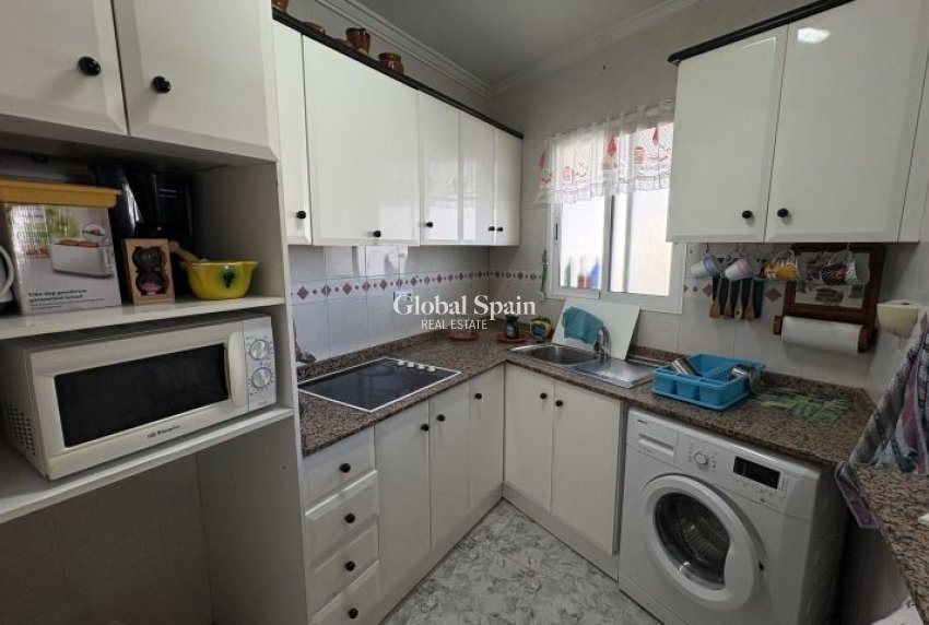 Wederverkoop - APPARTEMENT -
TORREVIEJA - Costa Blanca