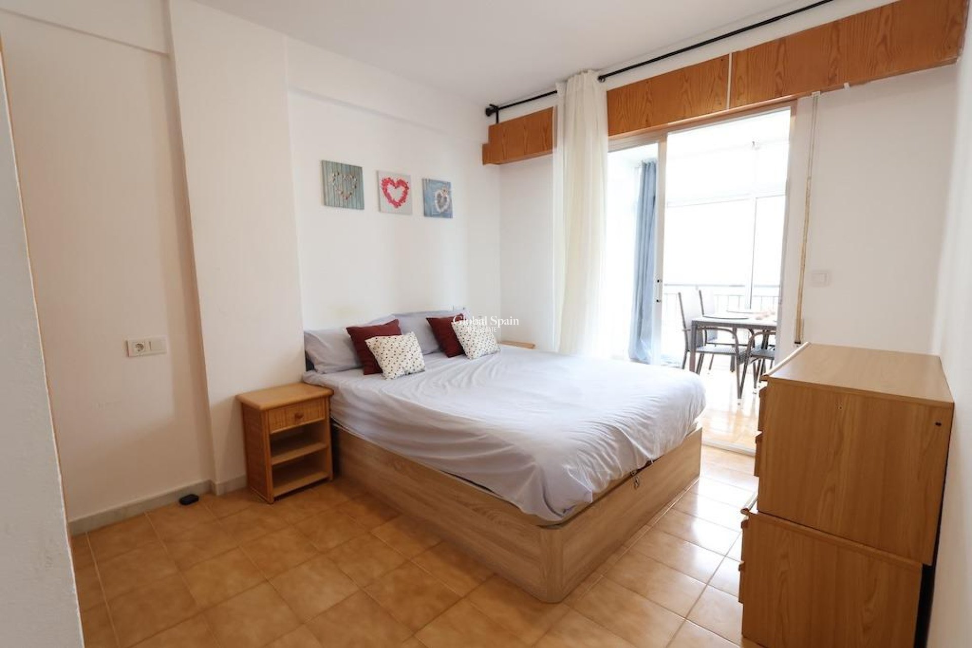 Wederverkoop - APPARTEMENT -
TORREVIEJA - Costa Blanca