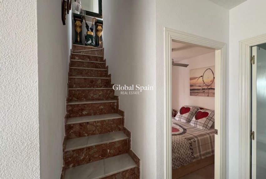 Wederverkoop - APPARTEMENT -
TORREVIEJA - Costa Blanca