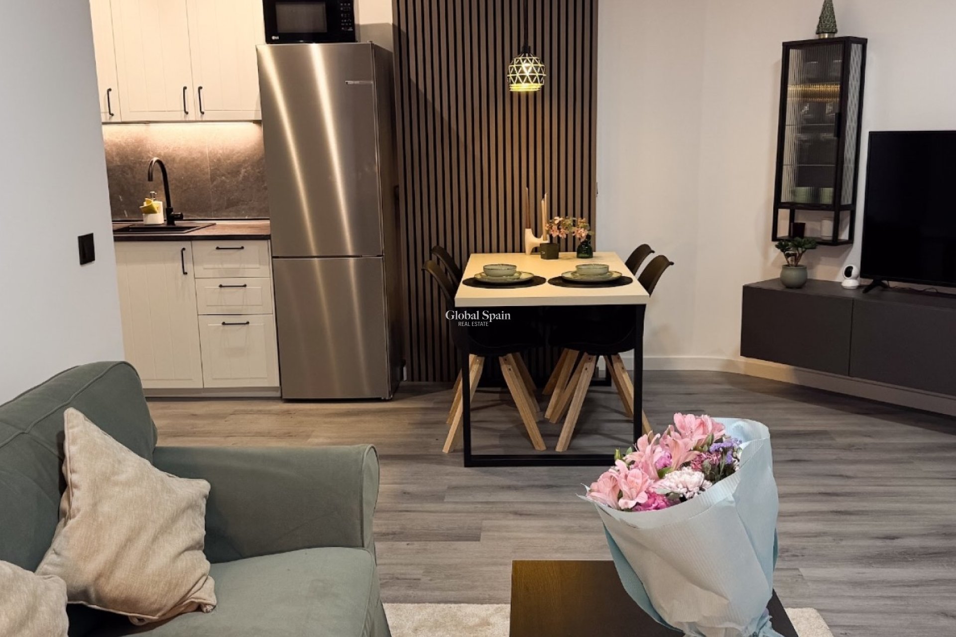 Wederverkoop - APPARTEMENT -
TORREVIEJA - Costa Blanca