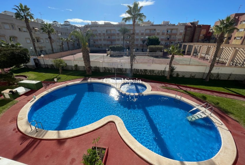 Wederverkoop - APPARTEMENT -
TORREVIEJA - Costa Blanca