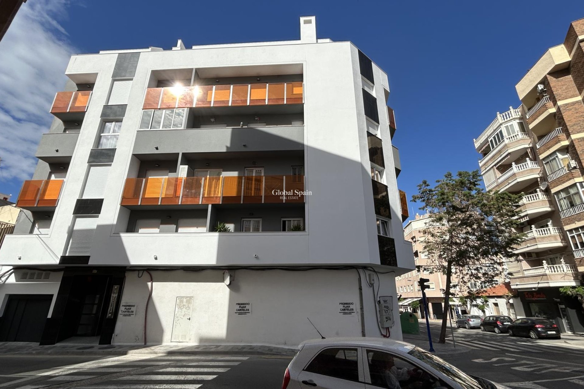 Wederverkoop - APPARTEMENT -
TORREVIEJA - Costa Blanca