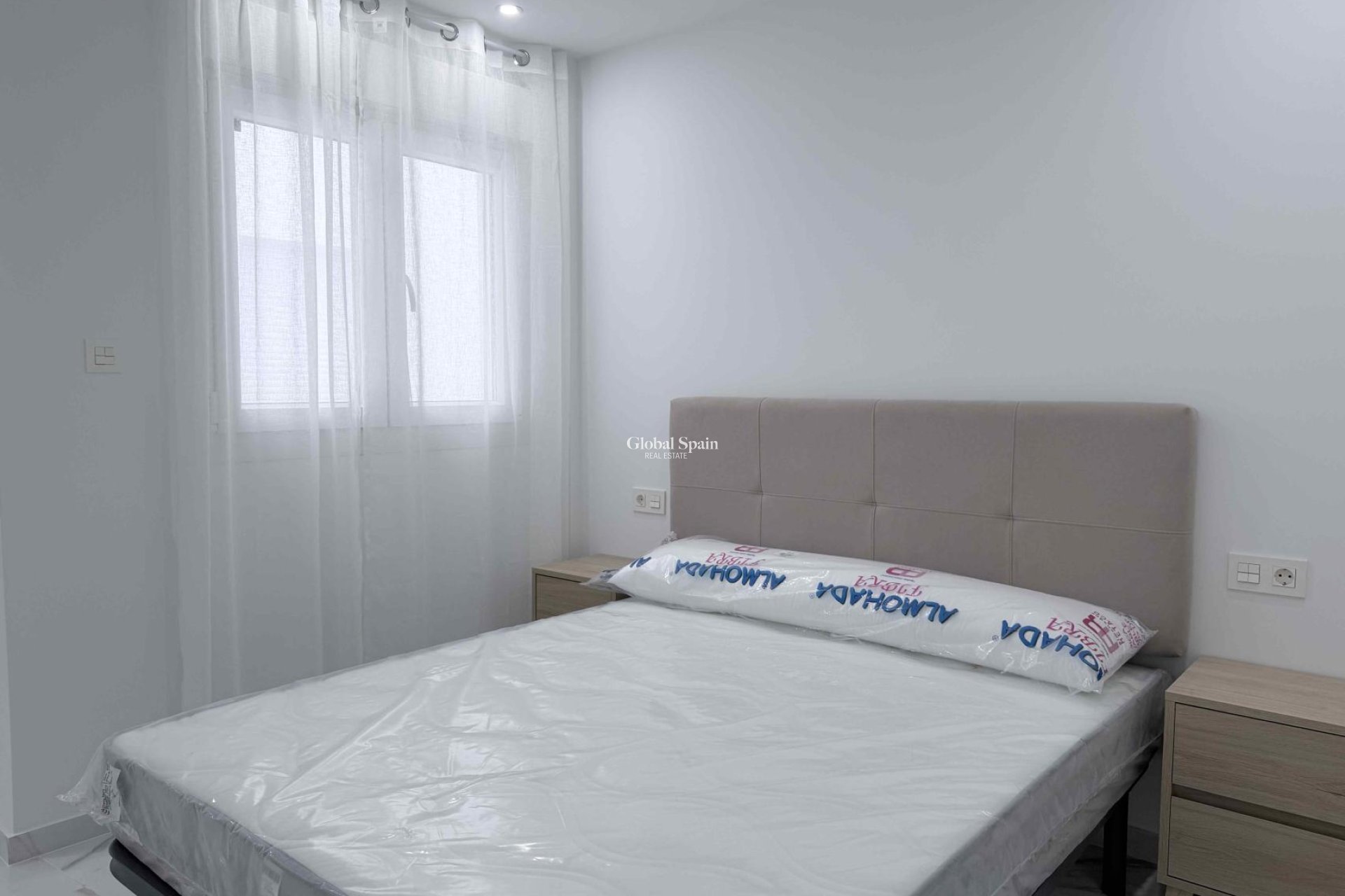 Wederverkoop - APPARTEMENT -
TORREVIEJA - Costa Blanca