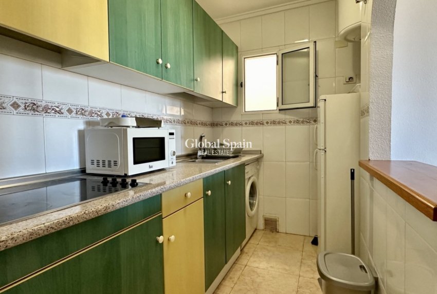 Wederverkoop - APPARTEMENT -
TORREVIEJA - Costa Blanca