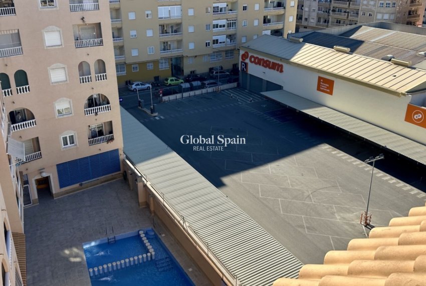 Wederverkoop - APPARTEMENT -
TORREVIEJA - Costa Blanca