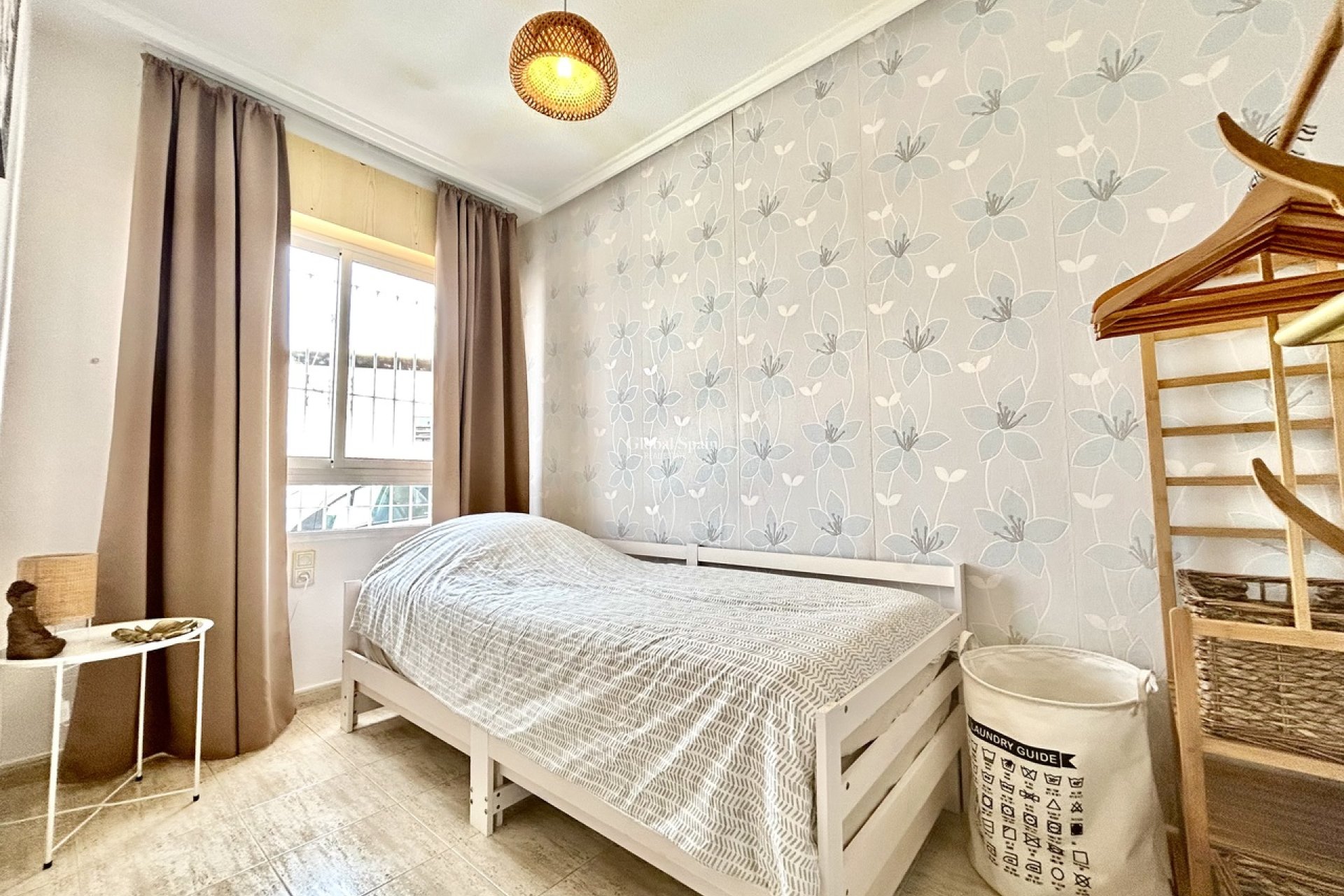 Wederverkoop - APPARTEMENT -
TORREVIEJA - Costa Blanca