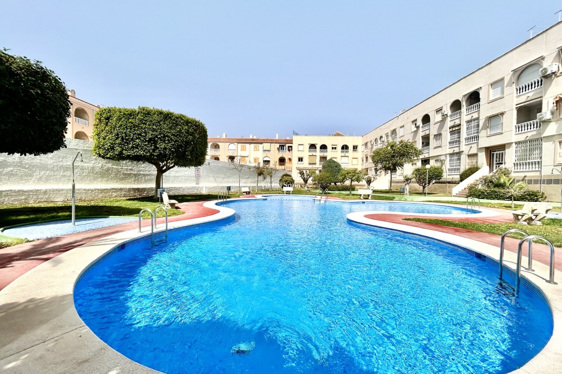 Wederverkoop - APPARTEMENT -
TORREVIEJA - Costa Blanca