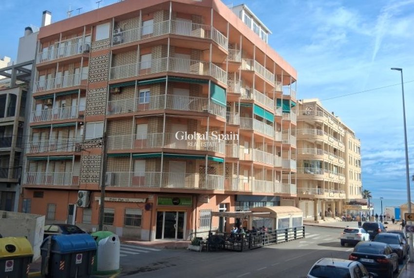 Wederverkoop - APPARTEMENT -
TORREVIEJA - Costa Blanca