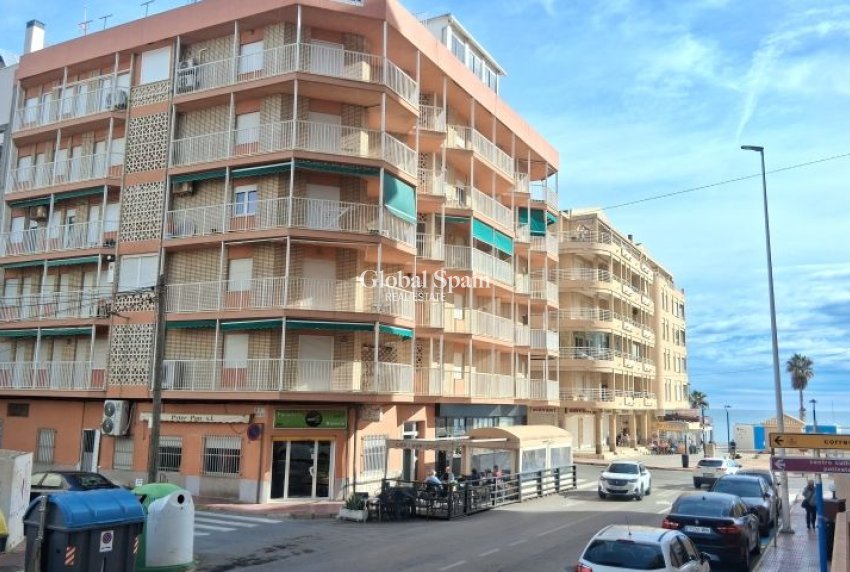 Wederverkoop - APPARTEMENT -
TORREVIEJA - Costa Blanca