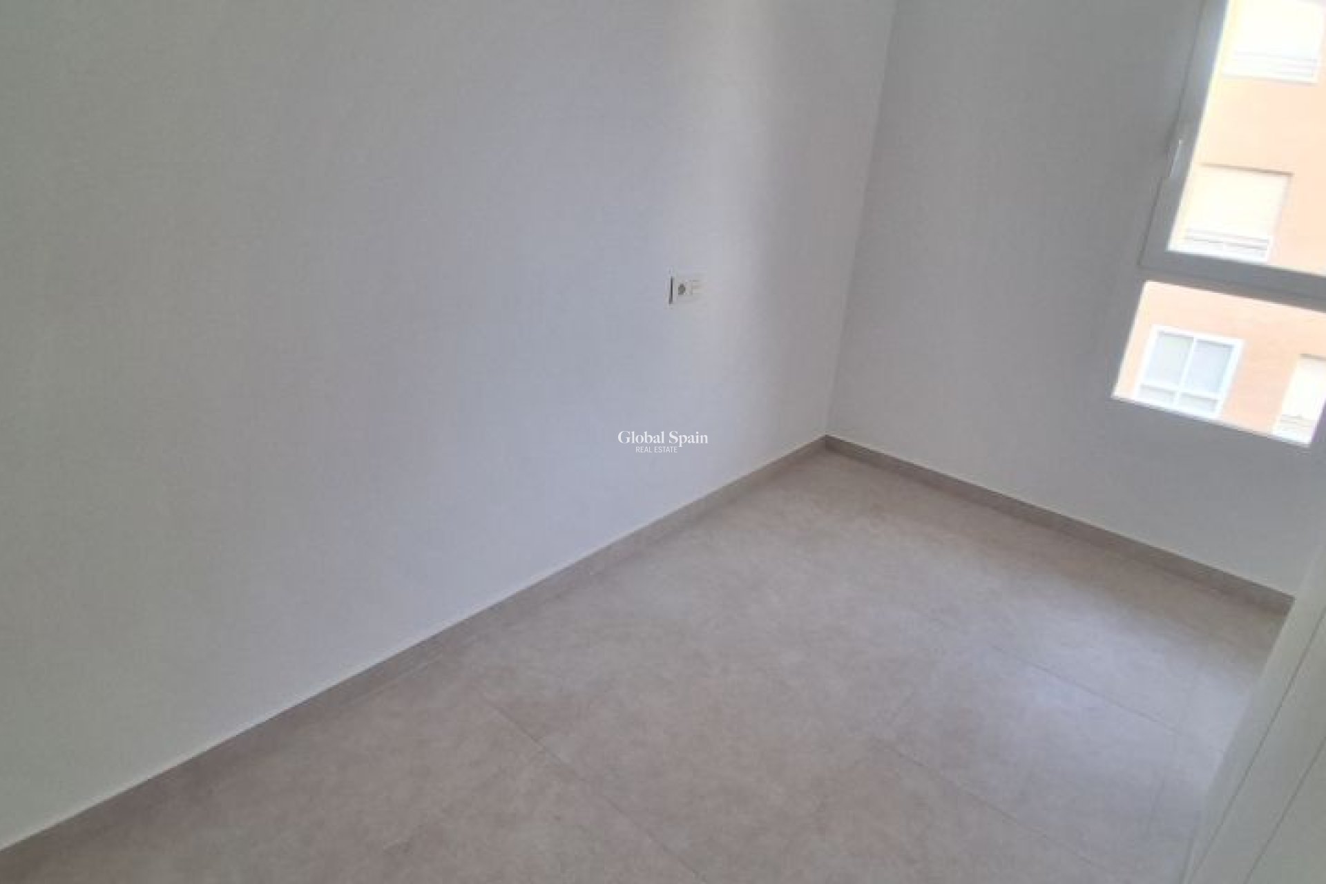 Wederverkoop - APPARTEMENT -
TORREVIEJA - Costa Blanca