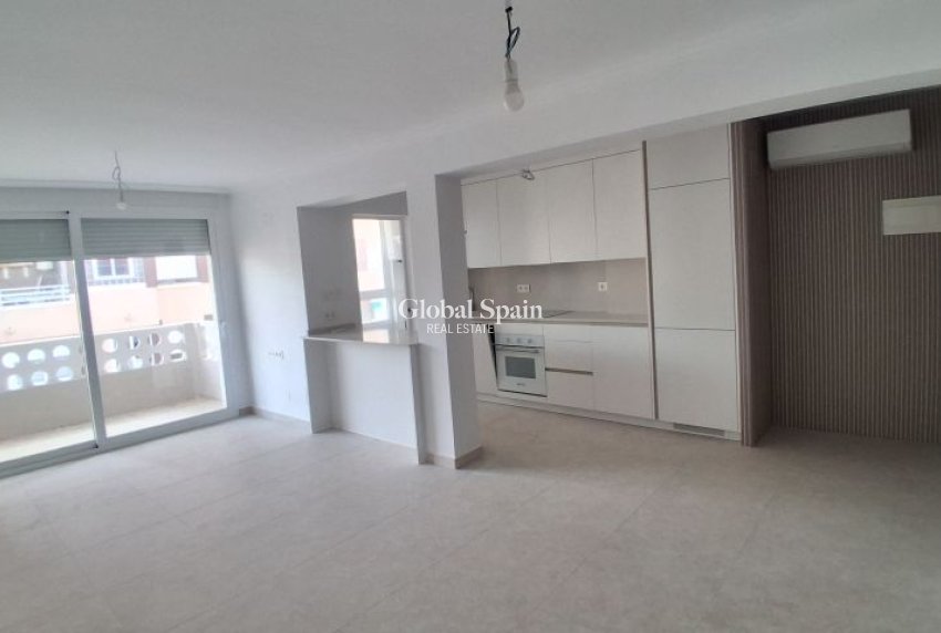Wederverkoop - APPARTEMENT -
TORREVIEJA - Costa Blanca