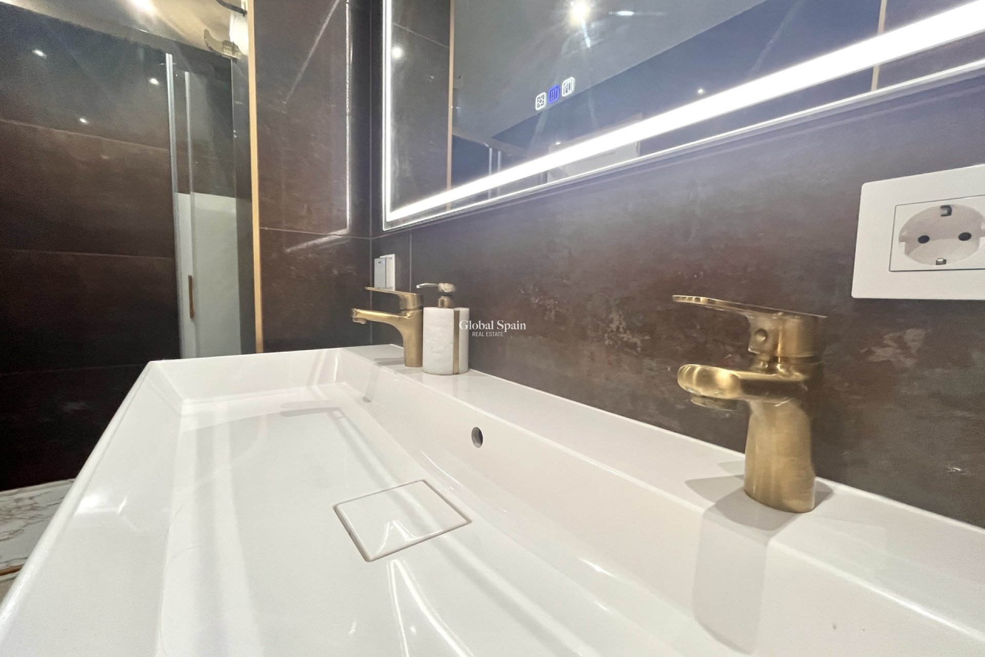 Wederverkoop - APPARTEMENT -
TORREVIEJA - Costa Blanca