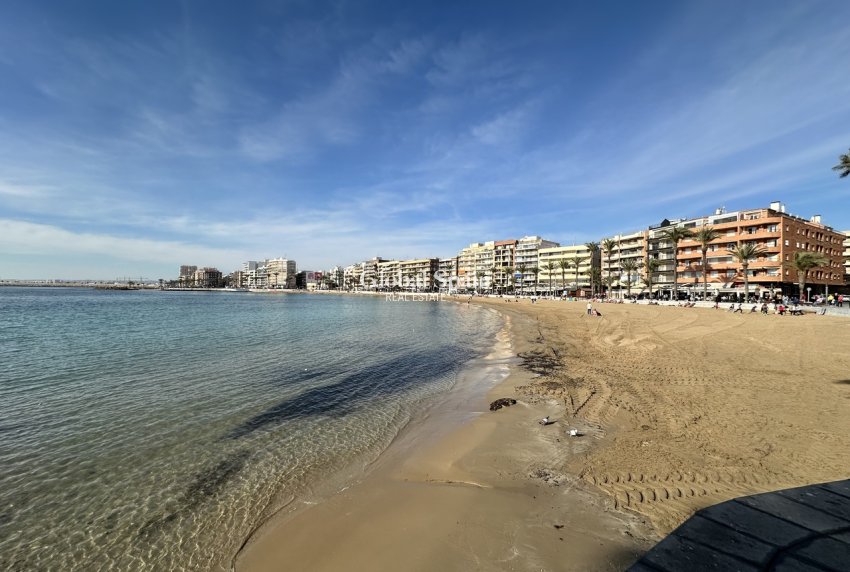 Wederverkoop - APPARTEMENT -
TORREVIEJA - Costa Blanca